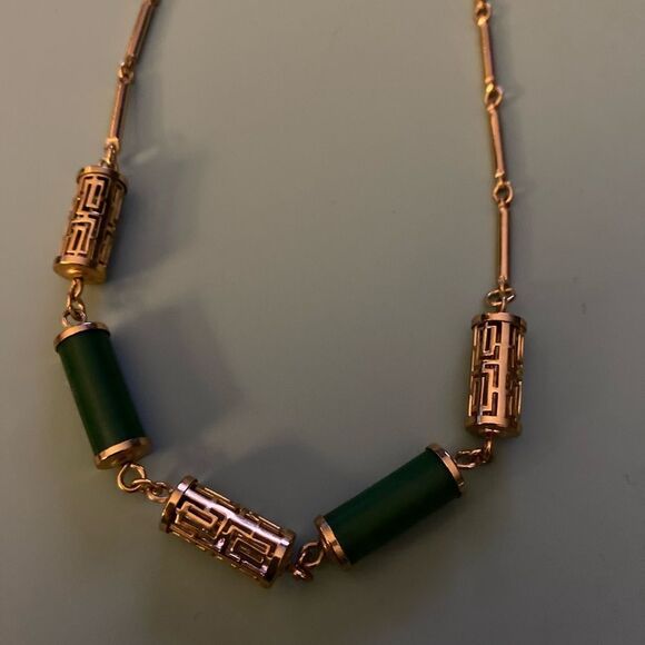 SARAH Co. by Sarah Coventry Jade Garden Gold Chocker - Picture 4 of 7